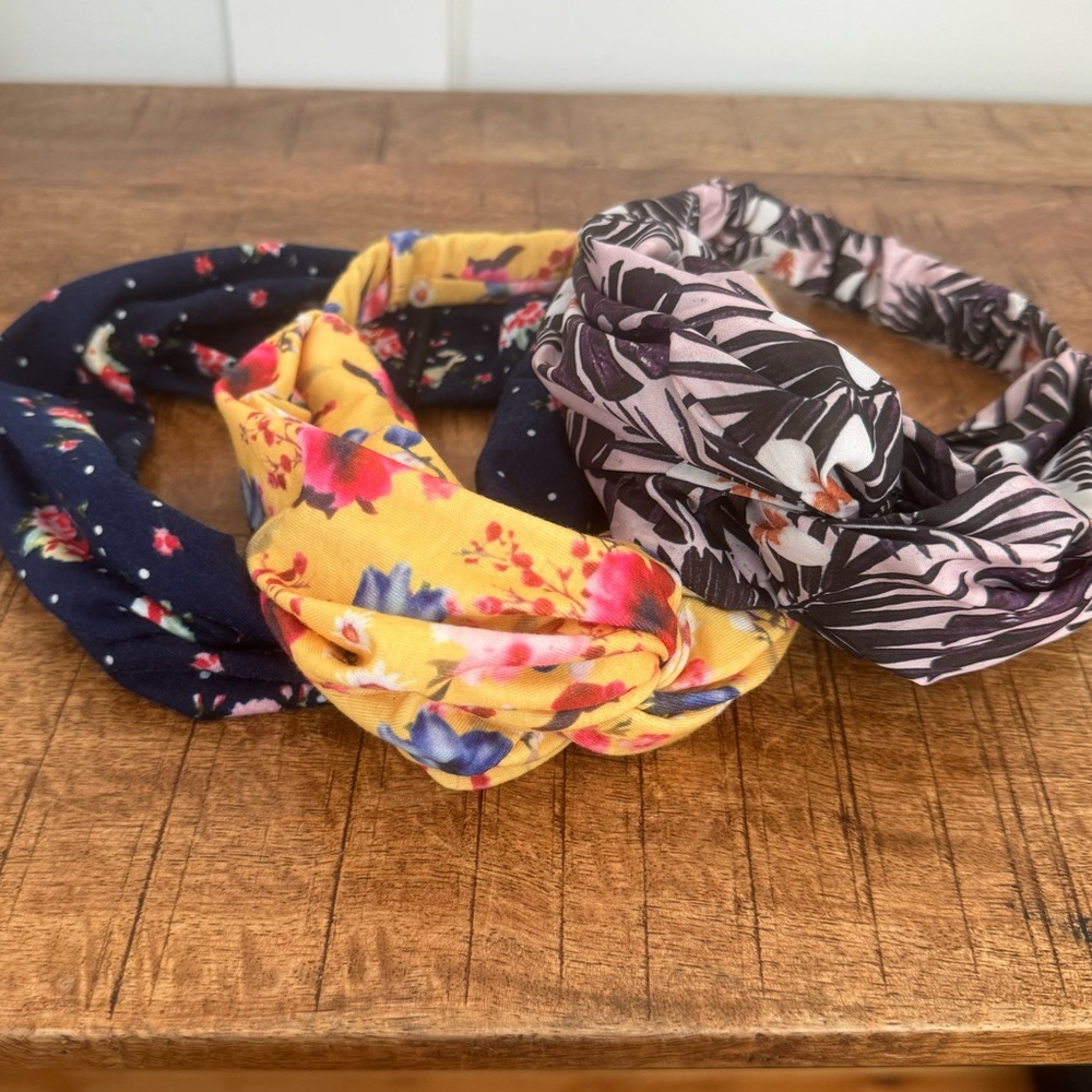 FREE GIFT!  Bundle of 3 Headbands